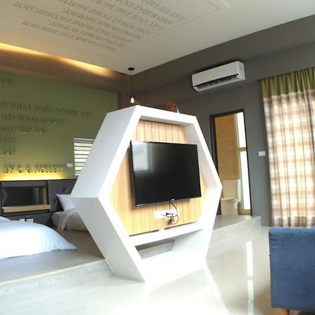 Honey B Trip B&B Kota Hualien Bagian luar foto