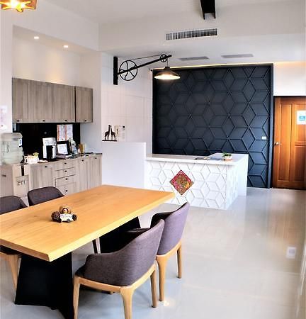 Honey B Trip B&B Kota Hualien Bagian luar foto