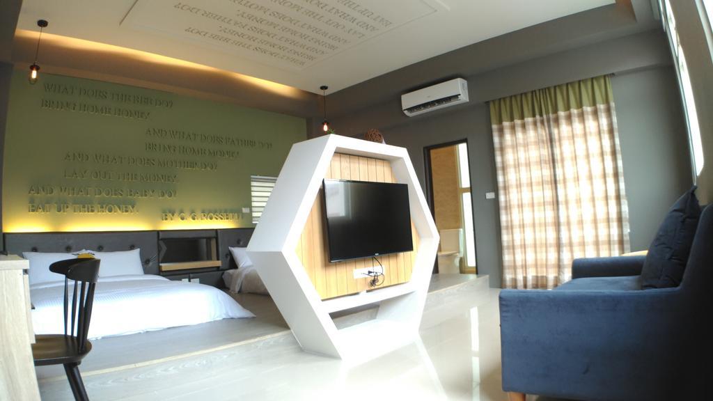 Honey B Trip B&B Kota Hualien Bagian luar foto